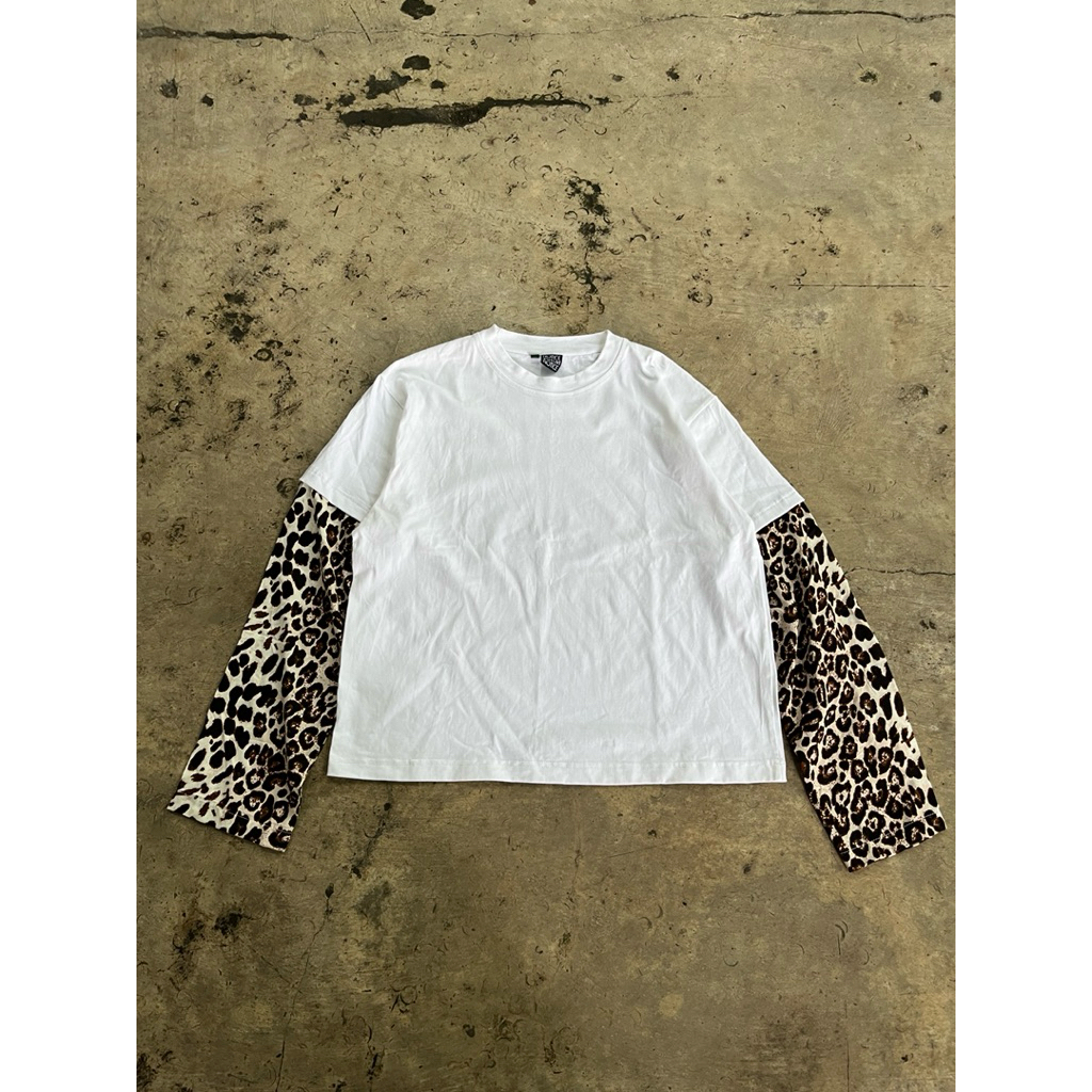 Layered Leopard White Tshirt Kaos Polos Motif Leopard