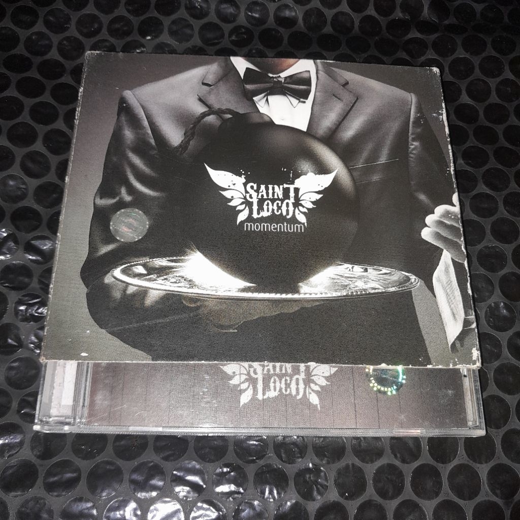 cd saint loco momentum