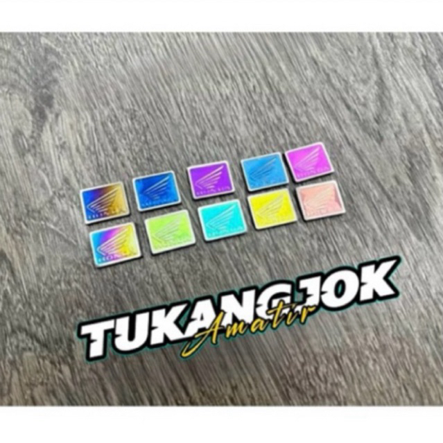 Emblem Titanium Logo Honda Kotak Kecil Emblem Batok Belakang Motor Vario Beat Scoopy Supra Dll Bebas