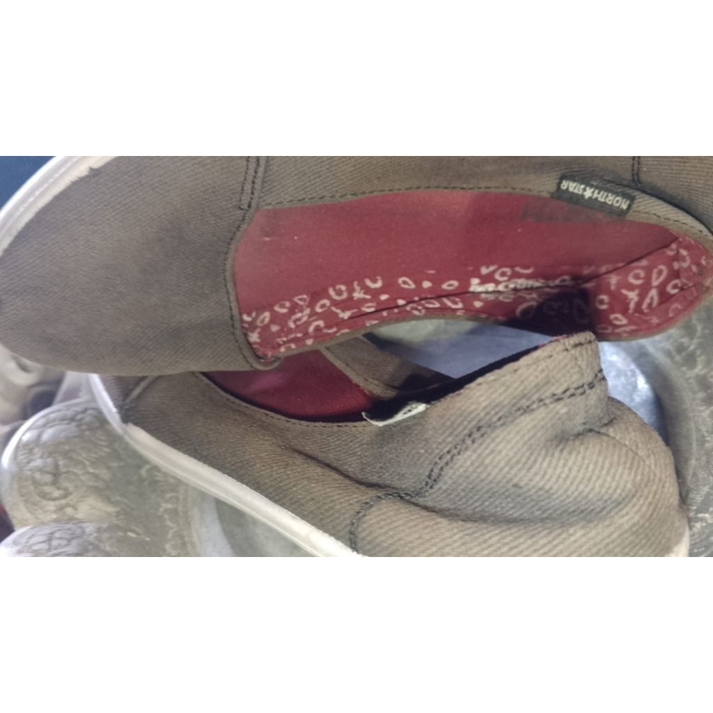 North star slip on ukuran 37 preloved second
