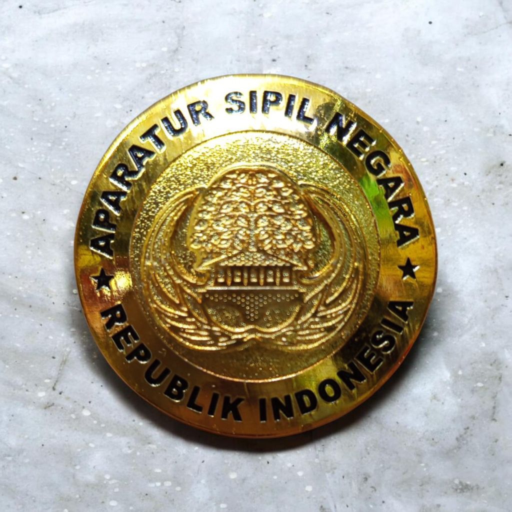 pin korpri bulat / pin lencana korpri bulat pakai magnet