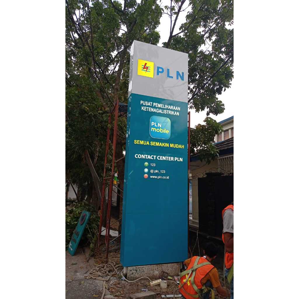 Pembuatan totem sign Bogor pylon sign bogor totem office bogor pylon sign pln