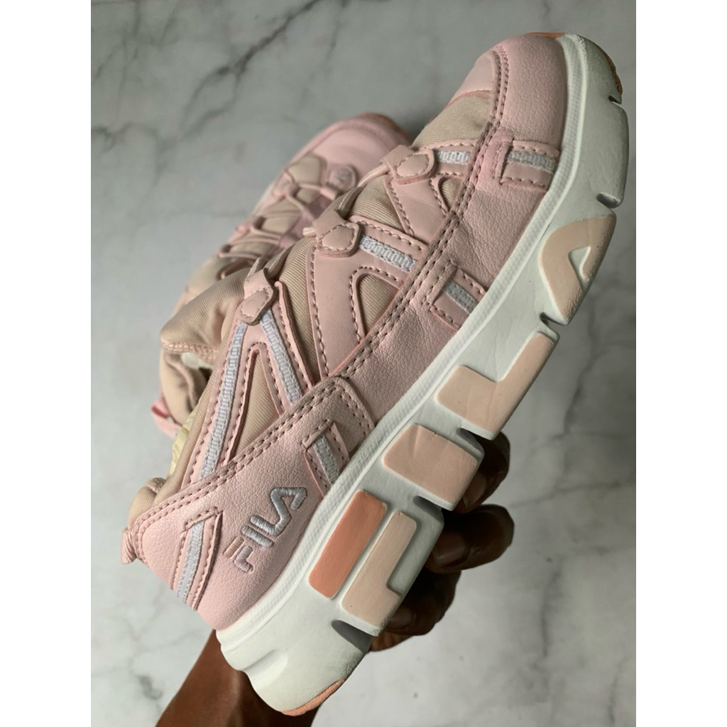 Fila slip-on pink laces size 33.5 preloved sepatu anak perempuan