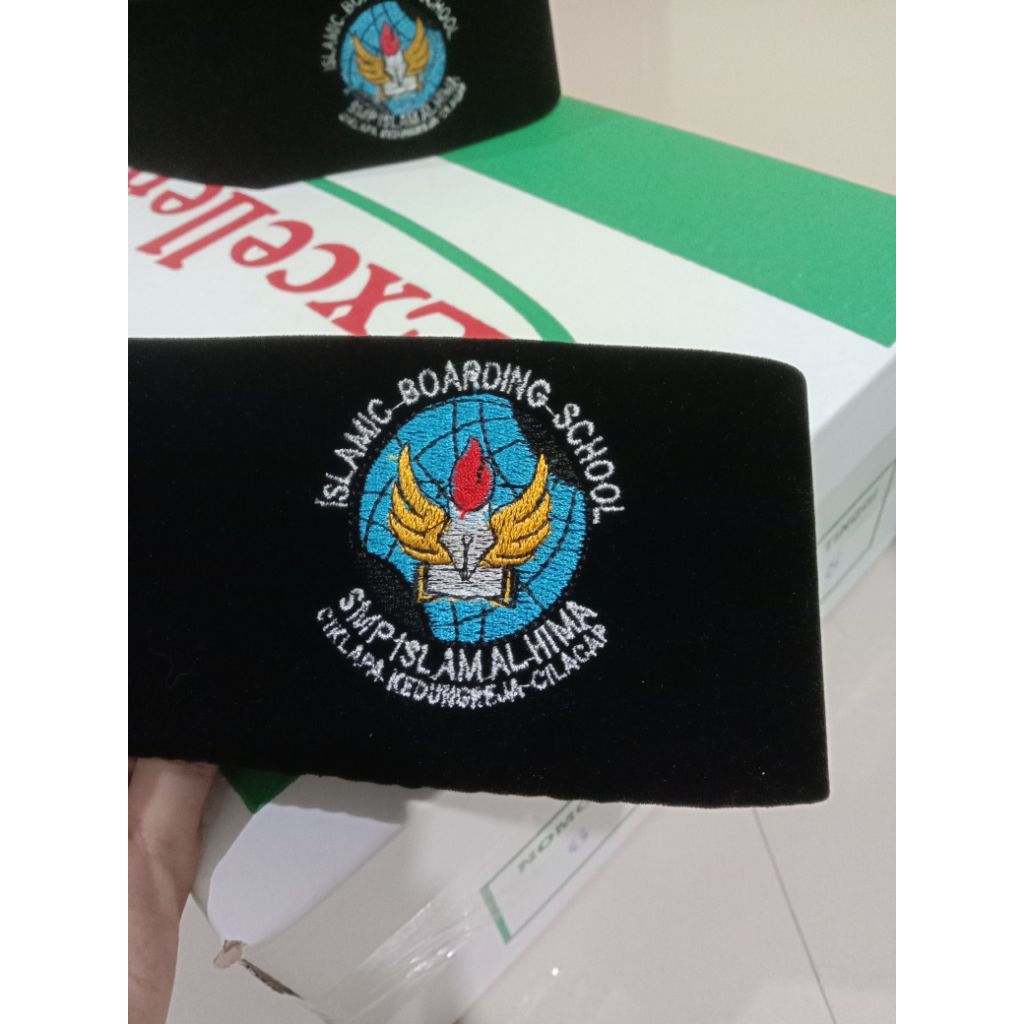PECI SONGKOK CUSTOM LOGO (BORDIR) MURAH MERIAH