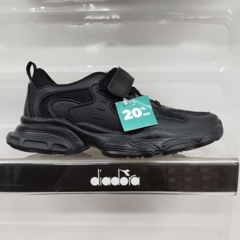DIADORA RAQUELXK260401M SEPATU ANAK PRIA/WANITA_FULL BLACK