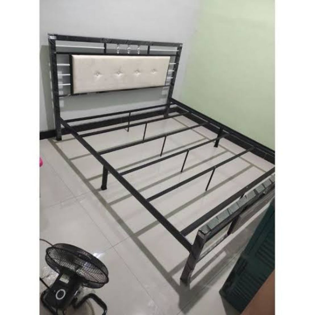 Ranjang Tidur Besi 180x200cm Minimalis