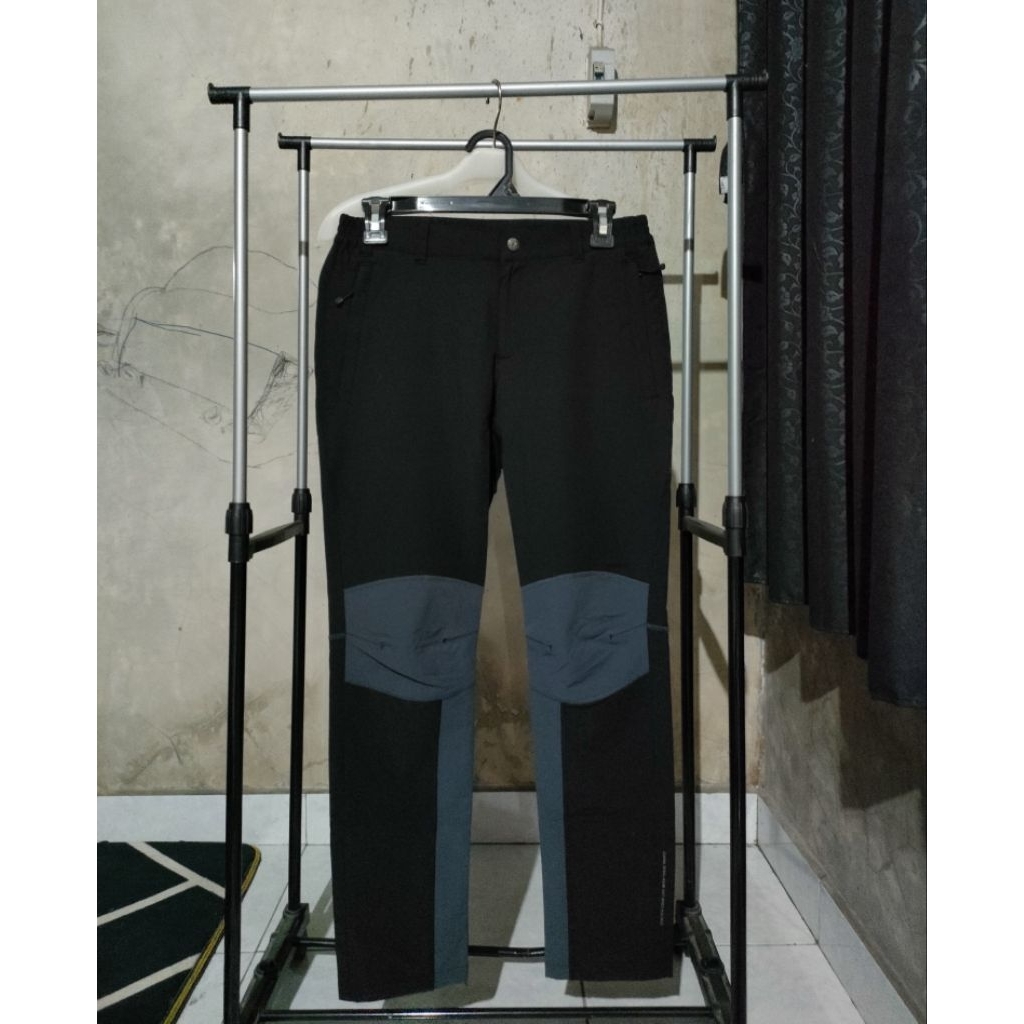 Celana Outdoor M Limited (Like New & Waterproof)