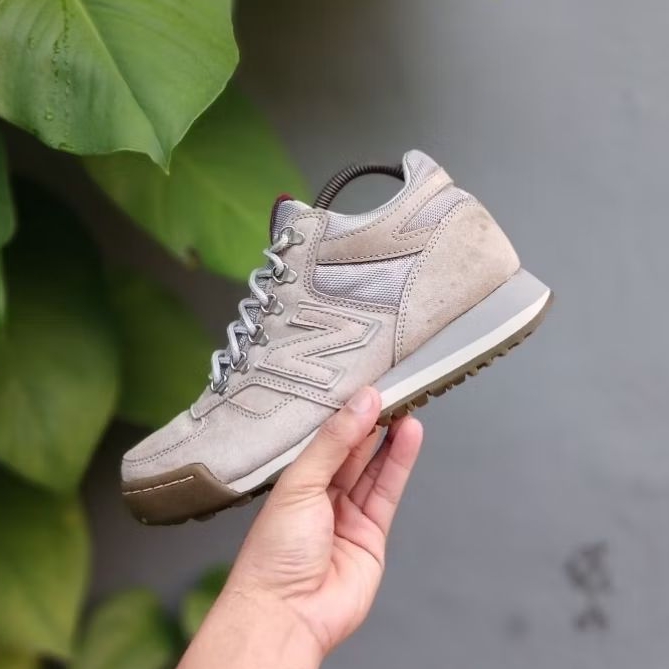 SEPATU NEW BALANCE NB 710