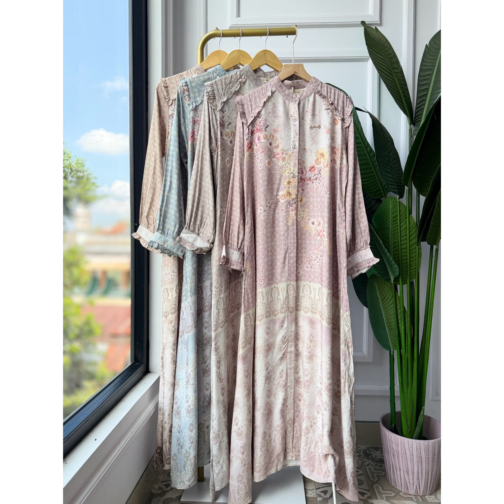 ALMIRA DRESS DYN CLOTHINGLINE