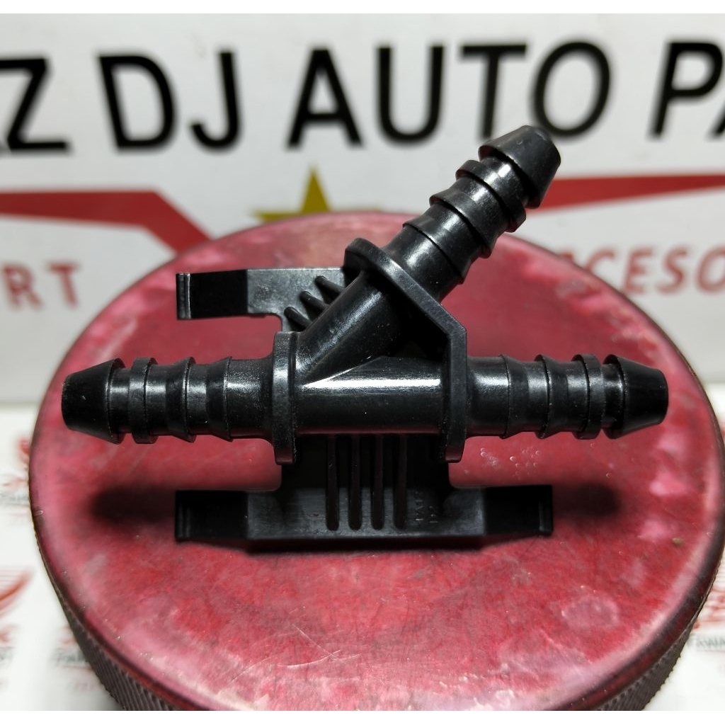 Pipa Nepel Konektor Bensin Y 8mm 3 Cabang Universal Original