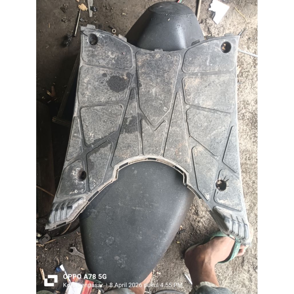 pijakan kaki kymco easy jr