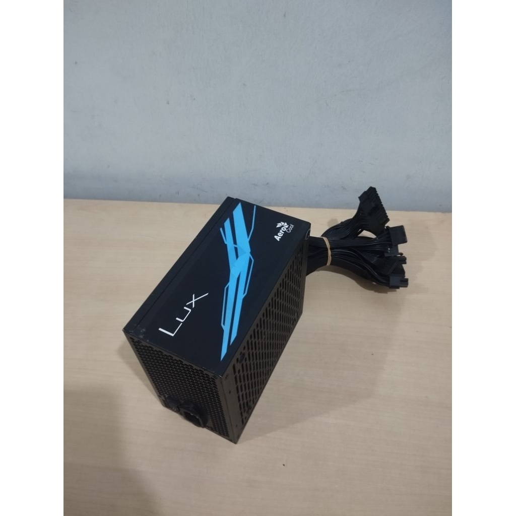PSU pure aerocool Lux 550watt