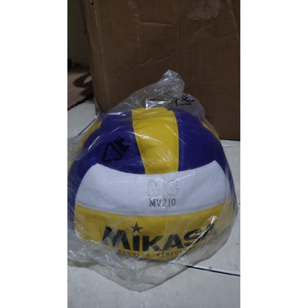 Bola voly mikasa mv210