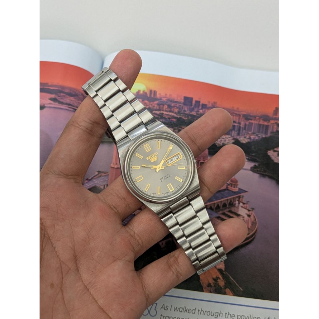 SEIKO 5 7s26 0520 Sunburst Grey Dial