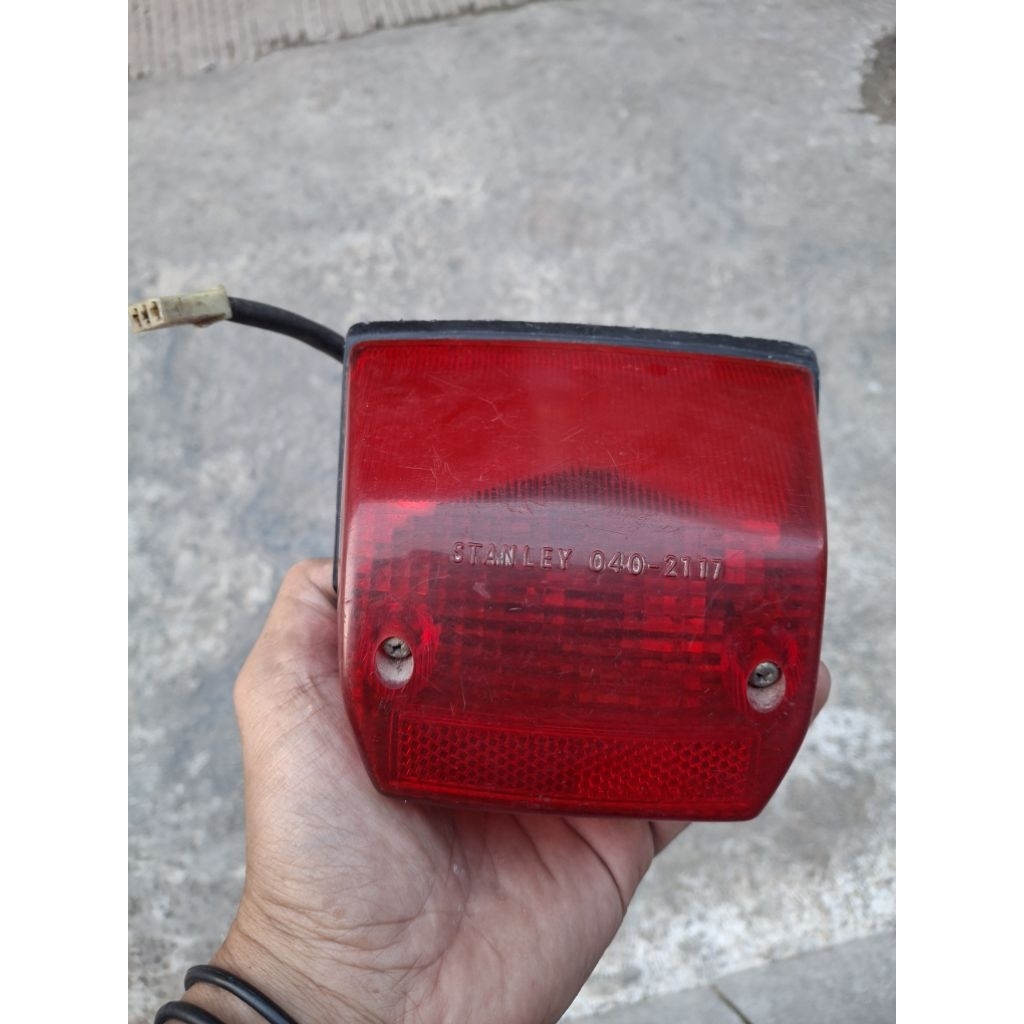 stoplamp suzuki akira