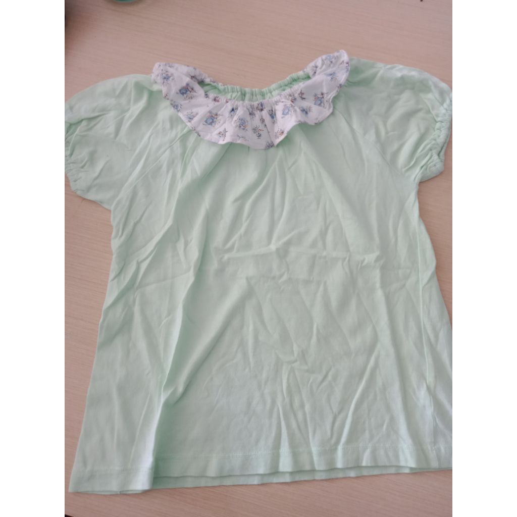 kaos/atasan anak Mardi amber preloved