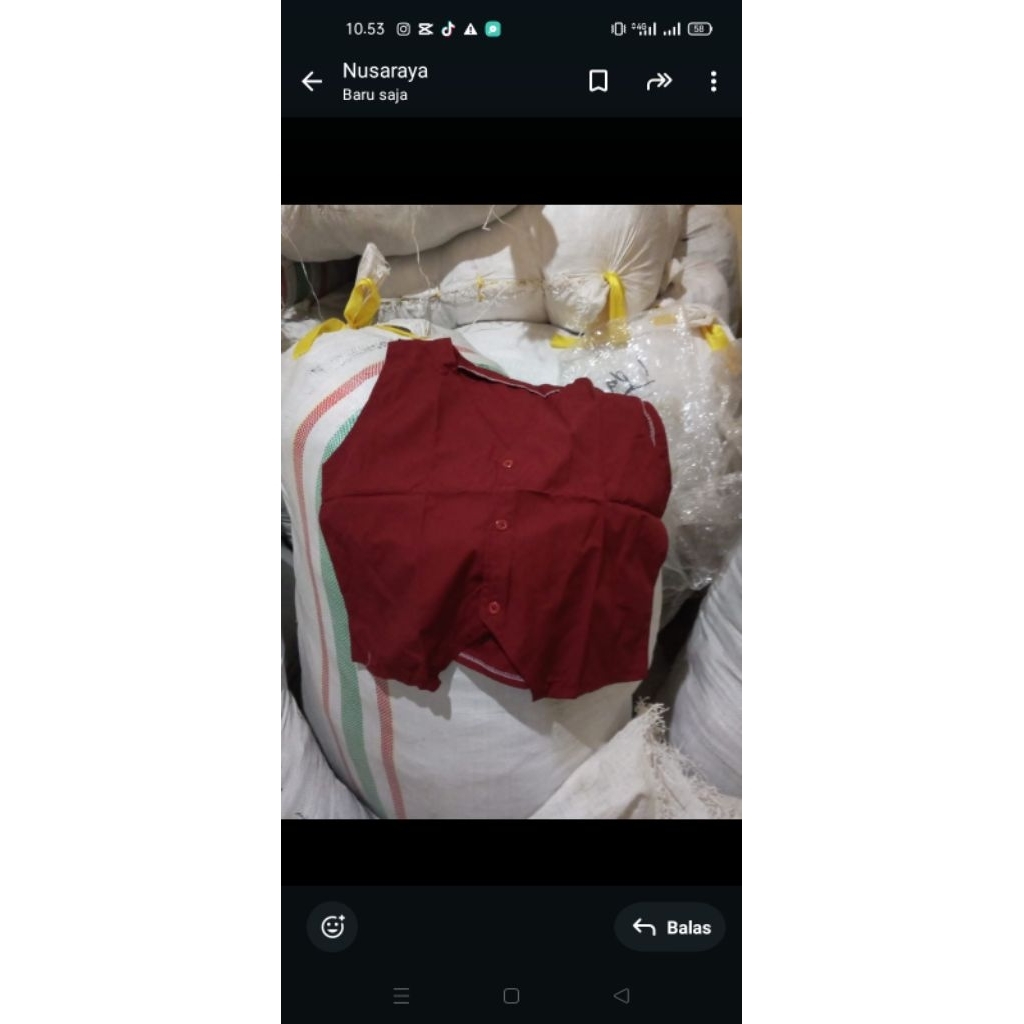 Rompi merah SD