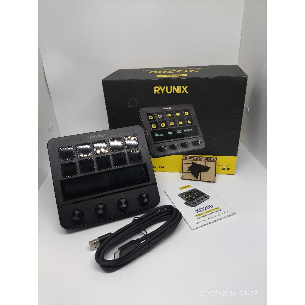 streamdock Sades ryunix XD200 streamdeck/stream deck with touchscreen, knop/dials, button