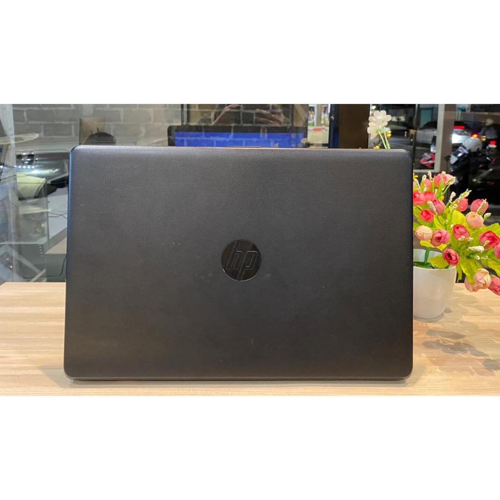 Laptop HP 15 AMD E2-9000E 15 INCH RAM 4GB // HDD 500GB