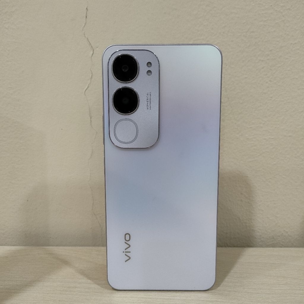 Handphone Vivo Y19s Ram 6 128 GB (Batangan, Tanpa Charger)
