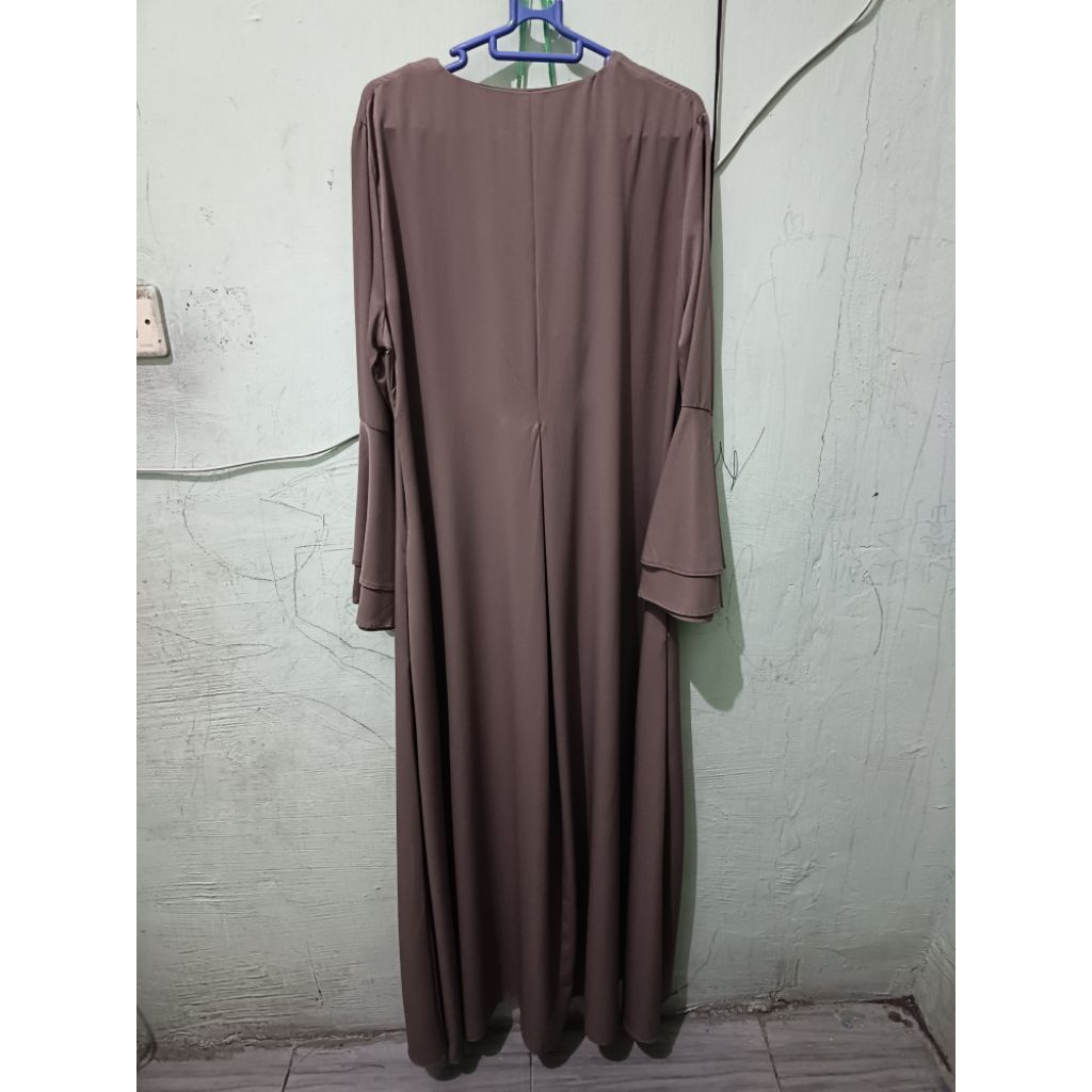 PRELOVED DRESS BY HEAVEN LIGHTS