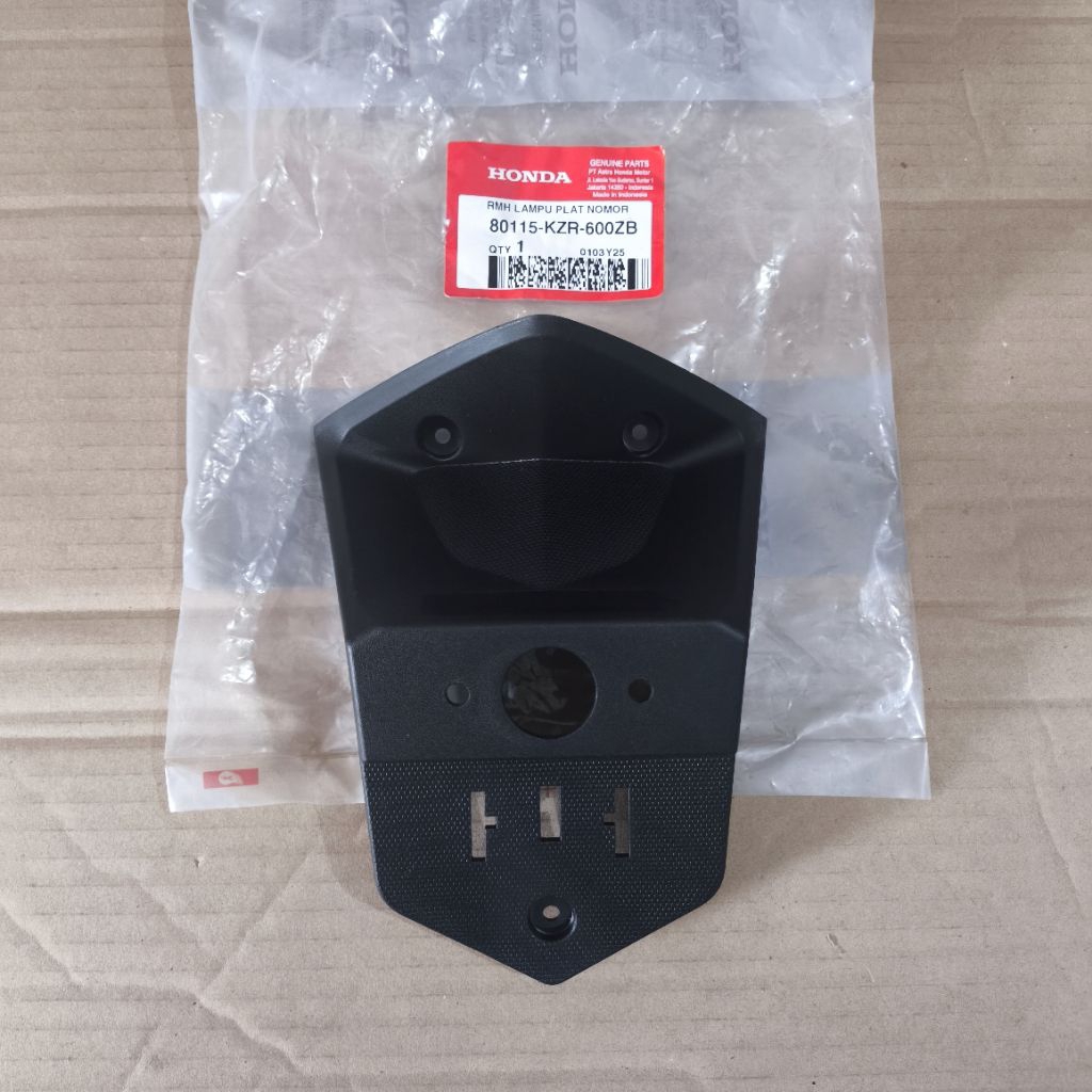 Rumah Lampu Spakbor belakang Vario Techno 125 Fi KZR Original AHM || 80115-KZR-600ZB.