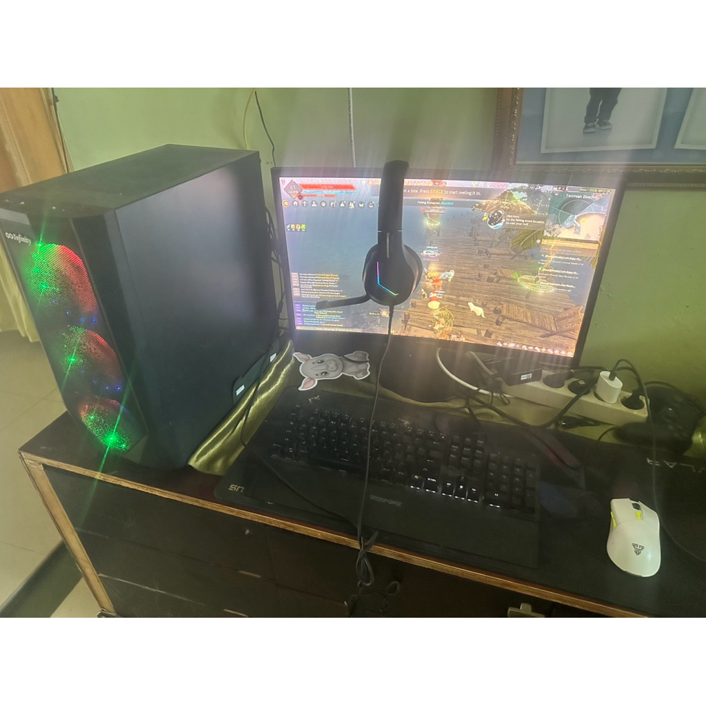 Monitor & PC Gaming GTX 1650