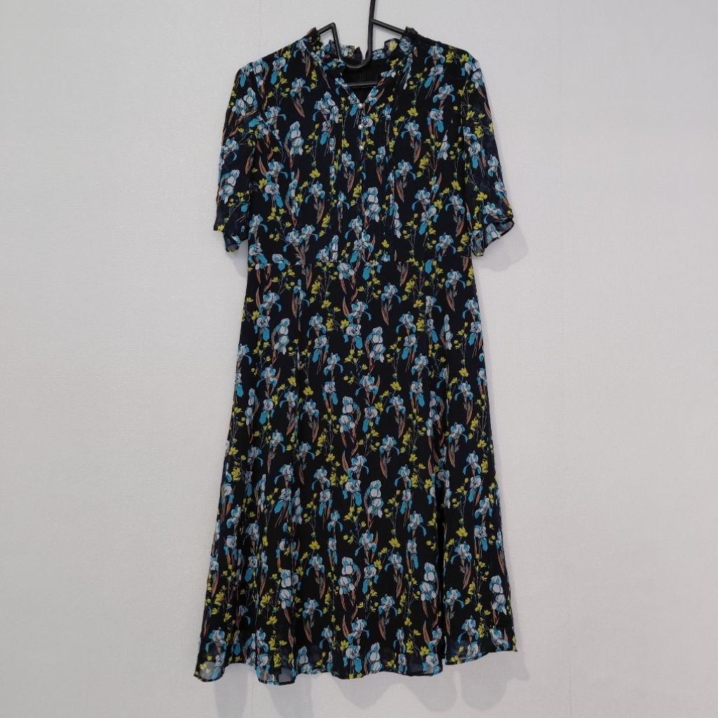 dress sifon motif bunga