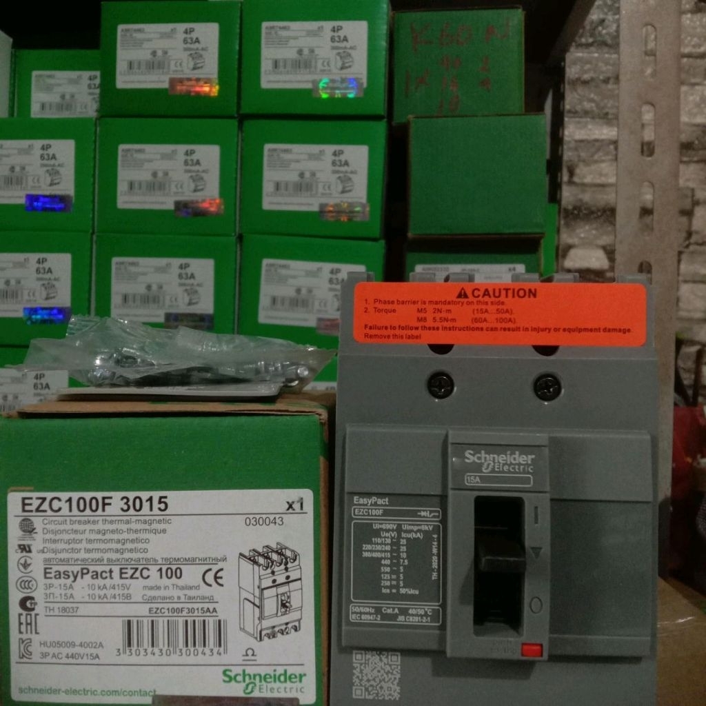 MCCB/BREAKER SCHNEIDER NEW EZC100F 3P 15A SCHNEIDER 15 AMPER