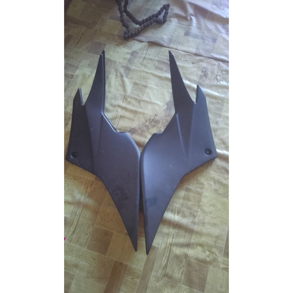 cover/tutup aki ninja 250 karbu orijinal