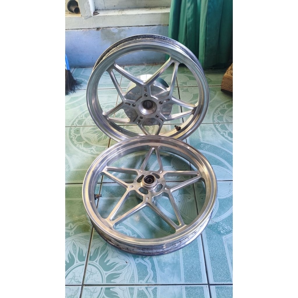 velg delkevic bintang langit R14 chrome vario 125/150 new