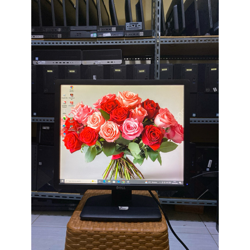 MONITOR dell 19 kotak/square E1913S garansi