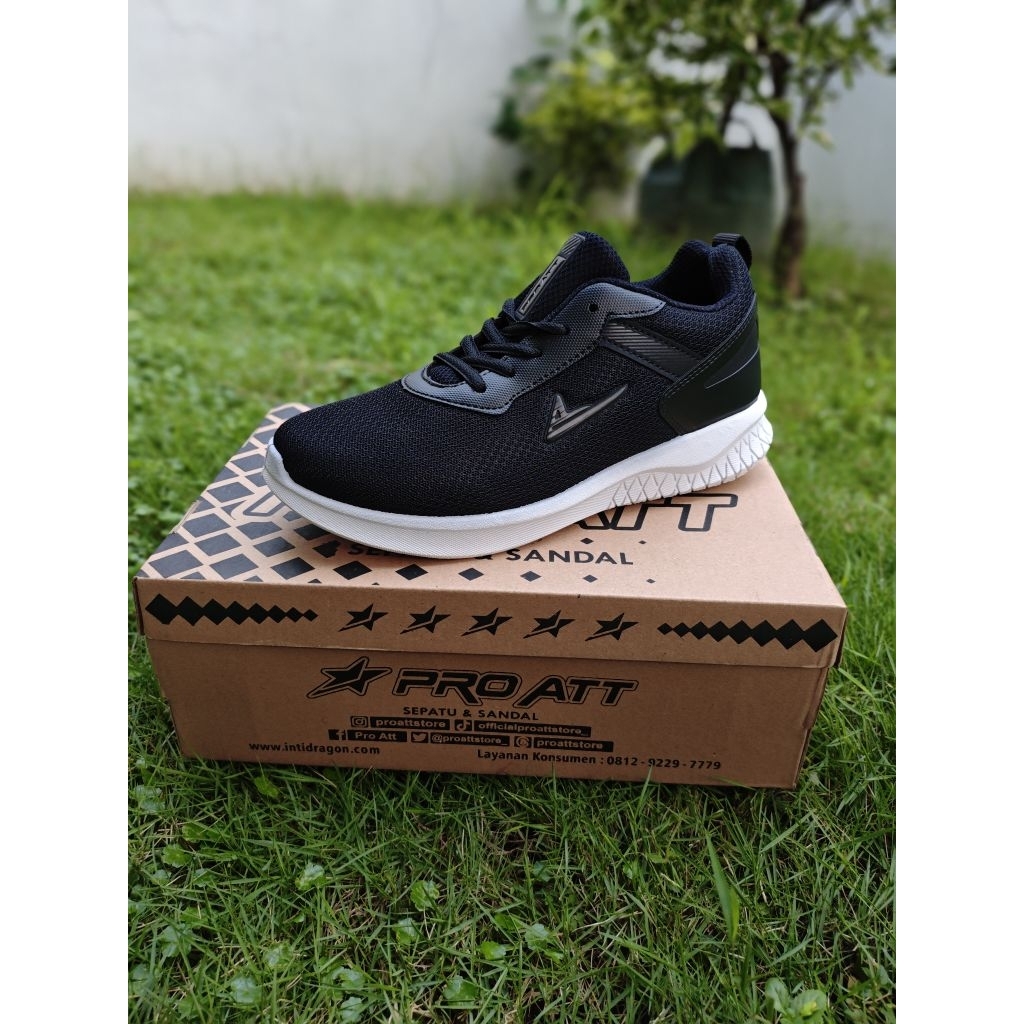 Sepatu Pro ATT Hitam Putih