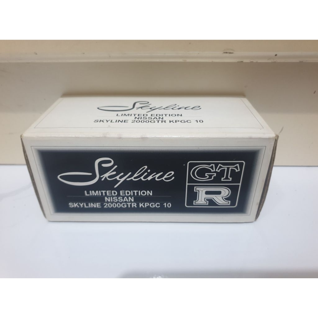Kyosho 1/43 Nissan skyline 2000GTR KPGC 10 Limited edition