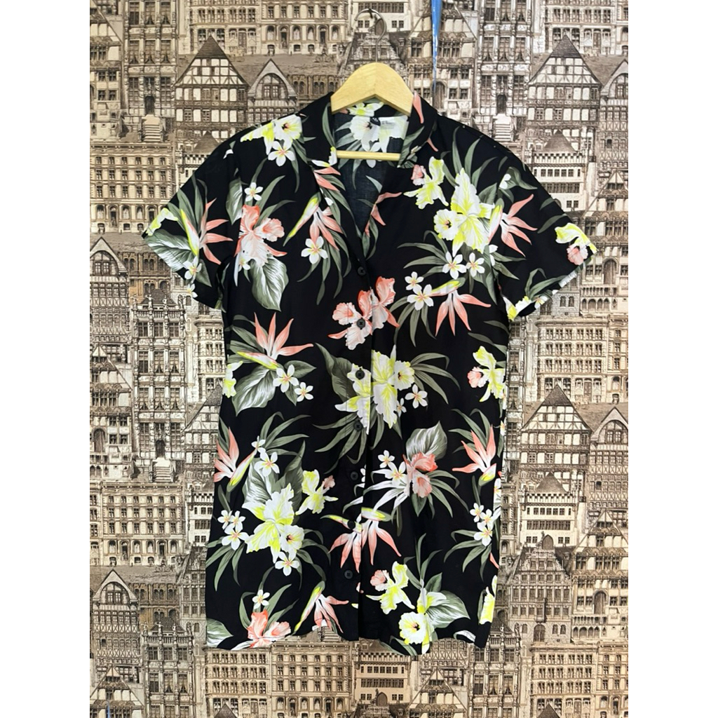 Preloved DRESS PANTAI H&M_HITAM MOTIF FLORAL BUNGA PUTIH KUNING DAN PINK PUTIH