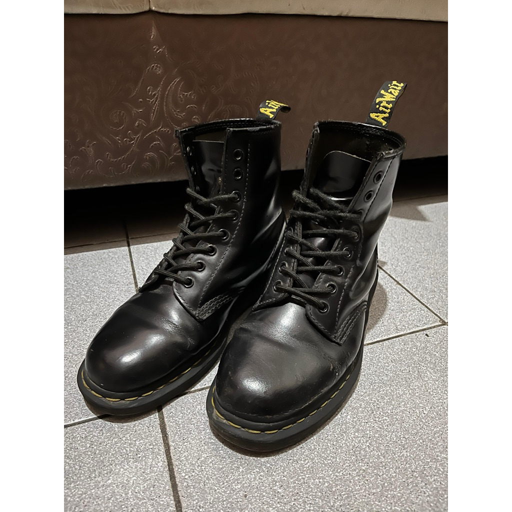 Preloved Docmart 1460