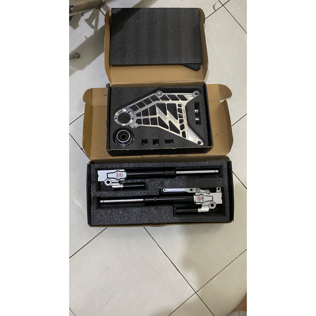 VND AK111