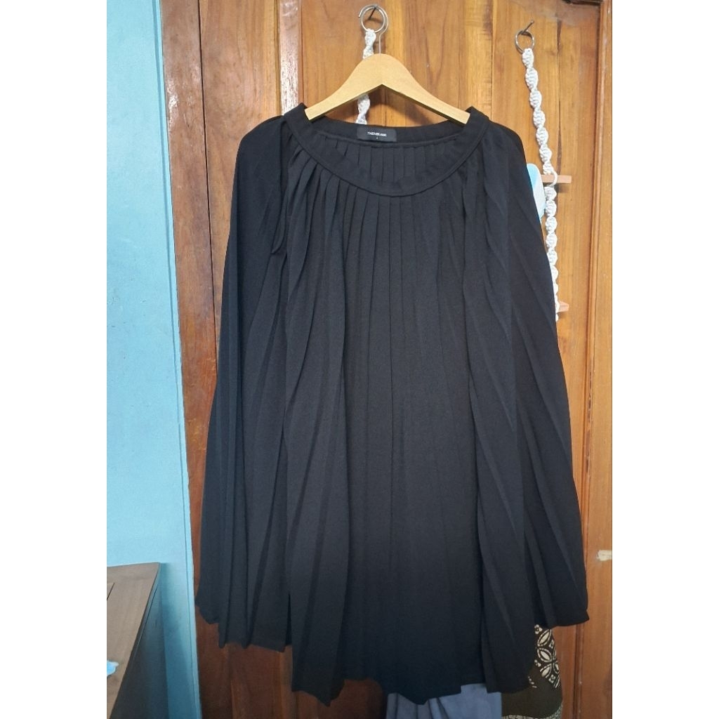 Preloved THENBLANK Pleated Skirt