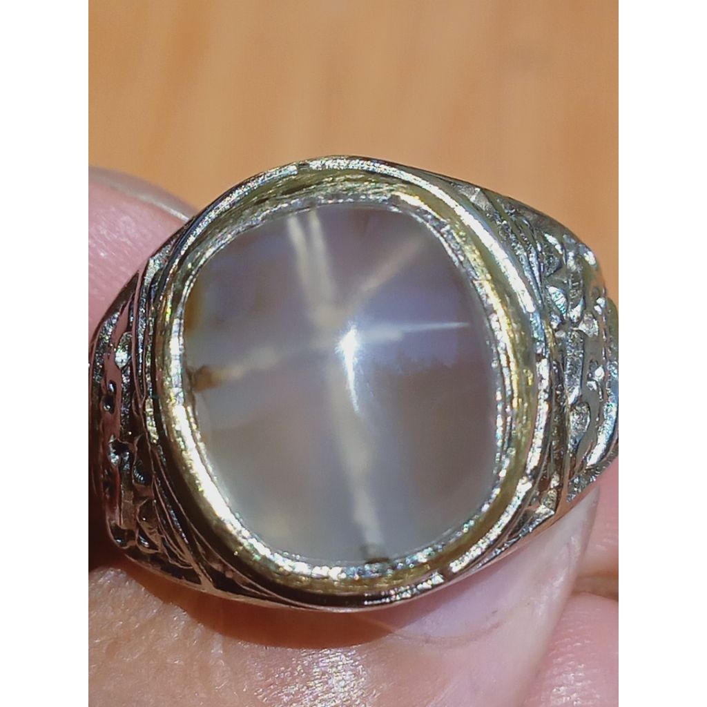 Cincin Batu Kristal Tapak Jalak Antik