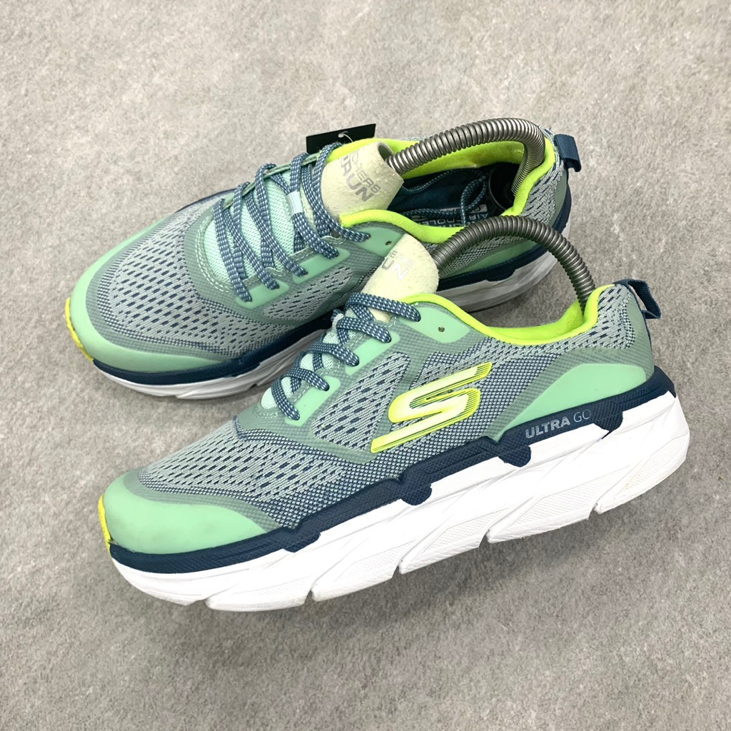 Skechers GoRUN MAX CUSHIONING PREMIER