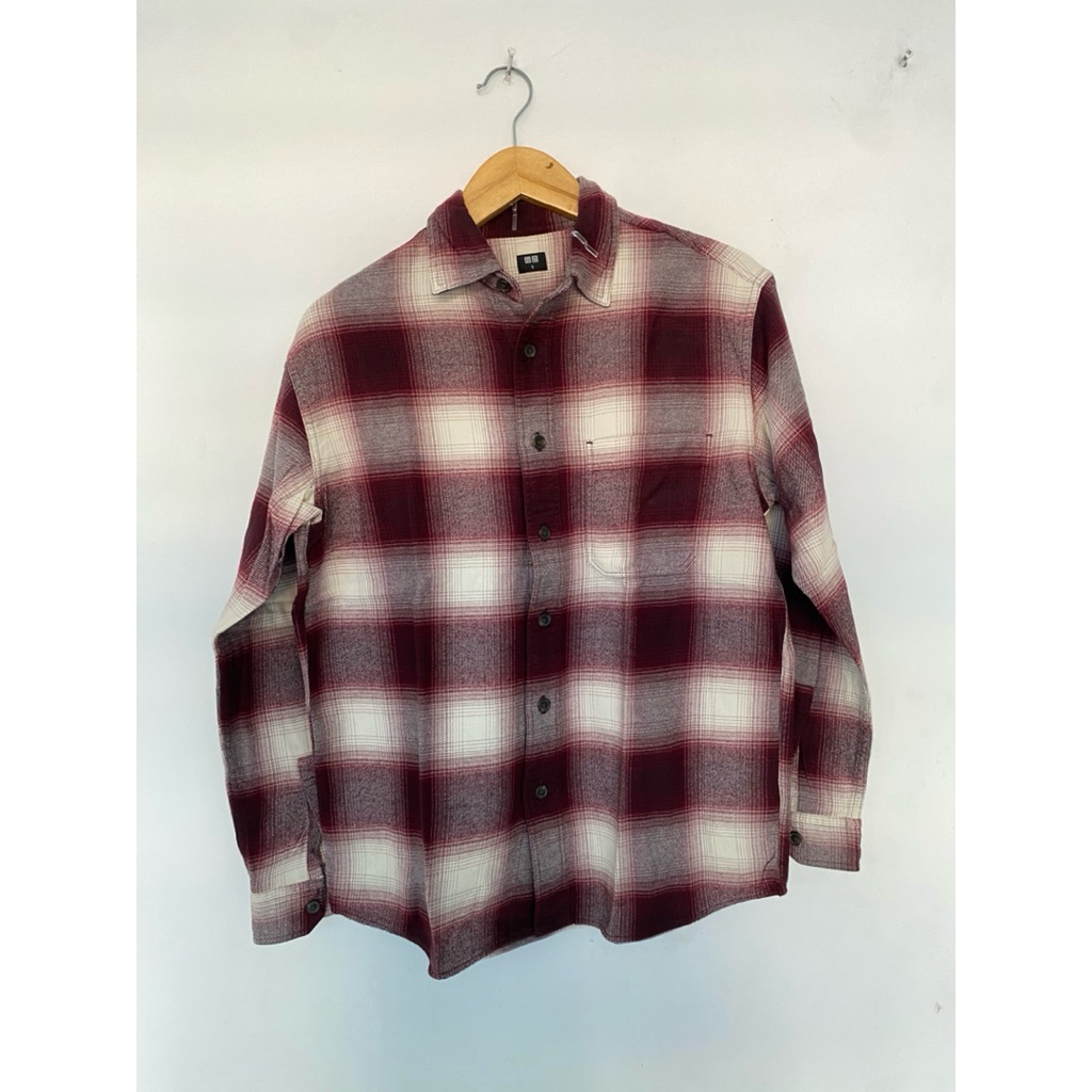 [PRELOVED] Uniqlo Kemeja Flanel Veterano Size S