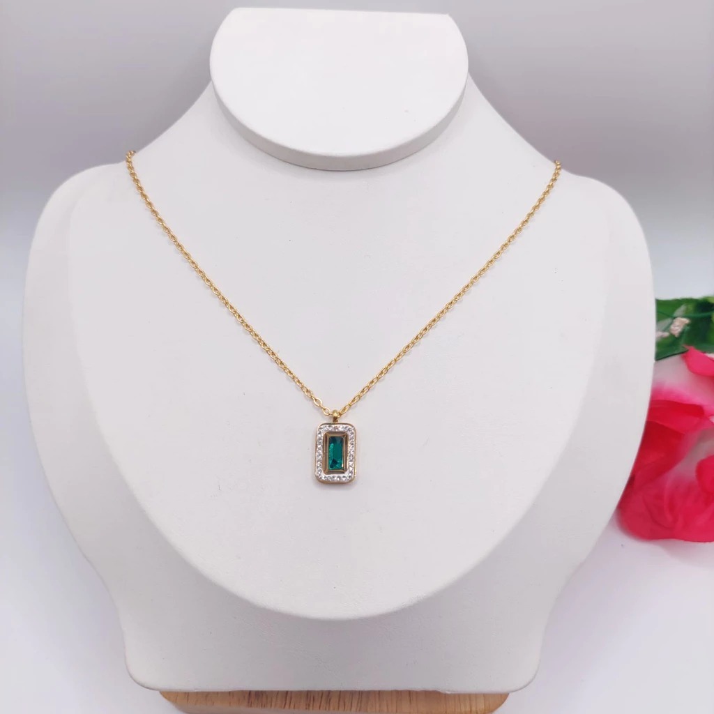 KALUNG WANITA BATU MANIK/LIONTIN PERMATA MANIK