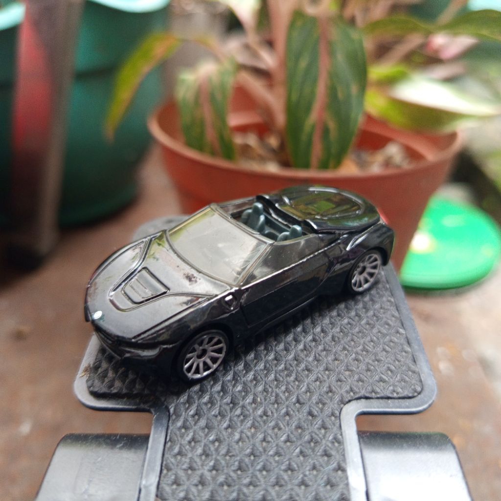 Hot wheels BMW 18 roadster loose
