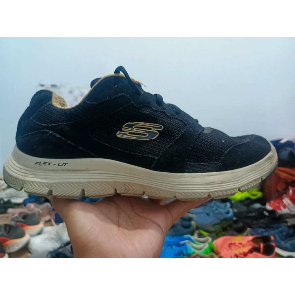 Skechers second