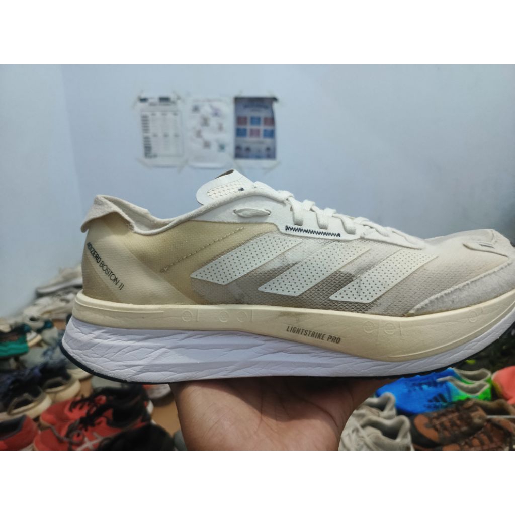 Adid*s Adizero Boston 11 second original