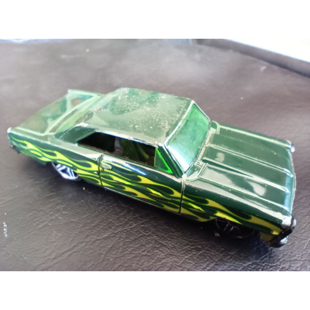Hot Wheels '66 Chevy Nova Tahun 2006