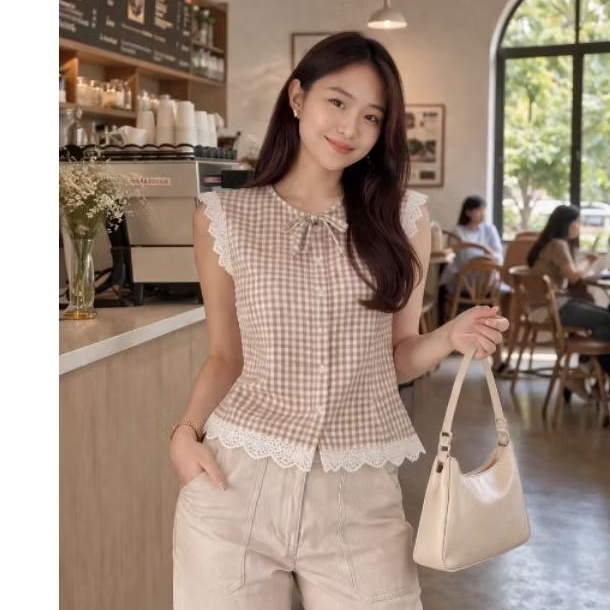 Atasan Rompi Wanita Motif Kotak Gaya Korea Lengan Tanpa dengan Detail Renda