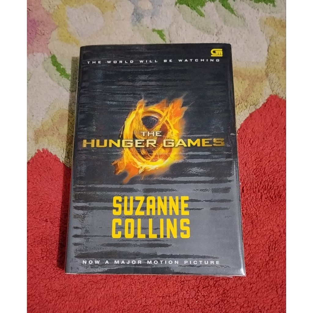 Novel Suzanne Collins "The Hunger Games" 100%ORI preloved koleksi pribadi