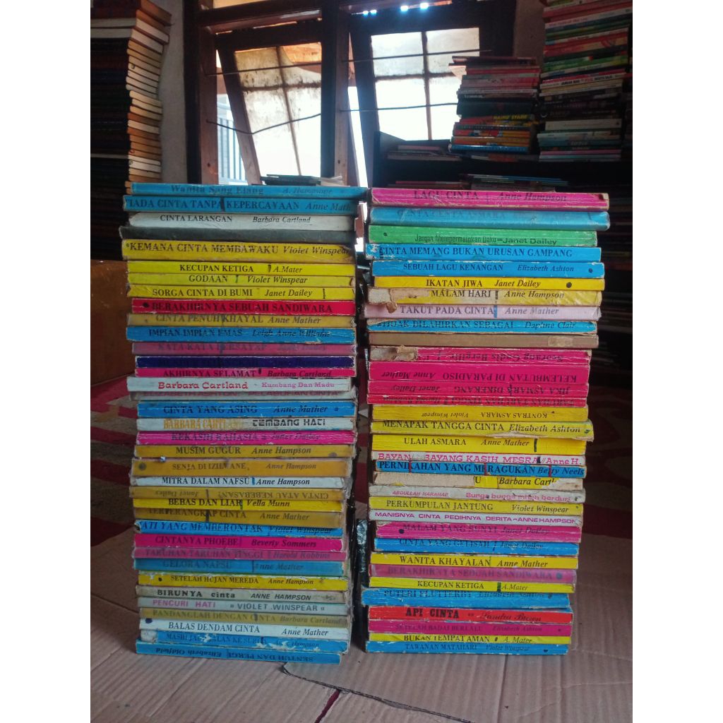 Cabutan Novel Roman Dewasa Jadul Terjemahan: Anne Hampson, Barbara Cartland Dkk