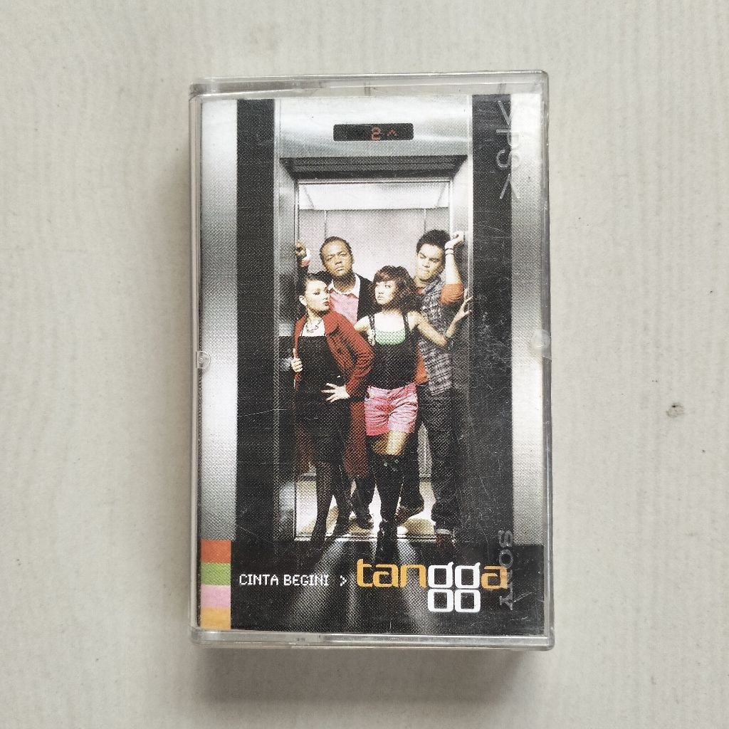 Kaset Pita Tangga - Cinta  Begini